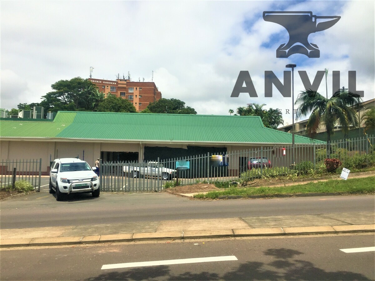 270 sqm Shop for rent in Malvern