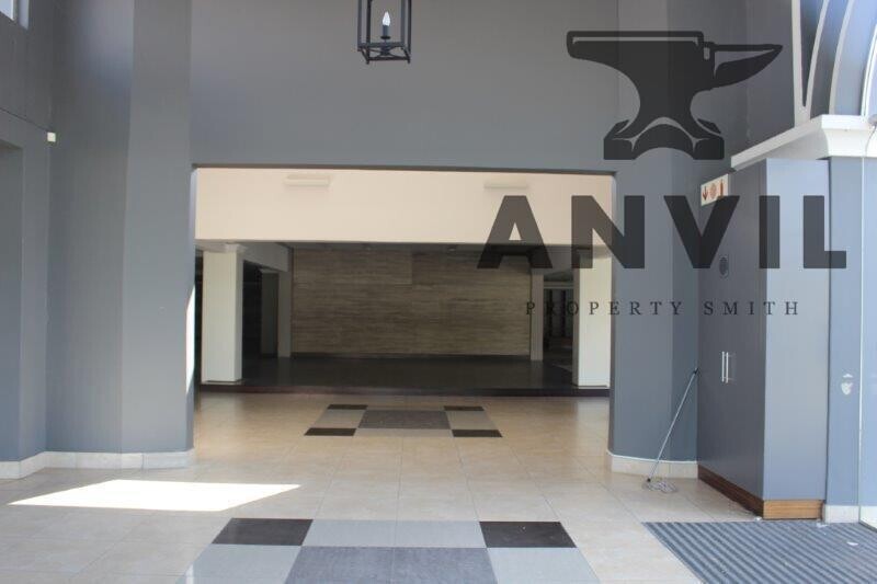 Bryanston Boulevard Shopping Complex, Sandton - Freestanding Showroom property image 25