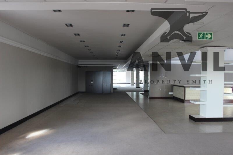 Bryanston Boulevard Shopping Complex, Sandton - Freestanding Showroom property image 42