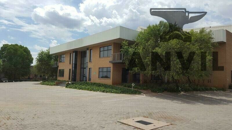 13 Nguni Drive, Longmeadow Business Estate - Standalone warehouse with Highway frontage! property image 12