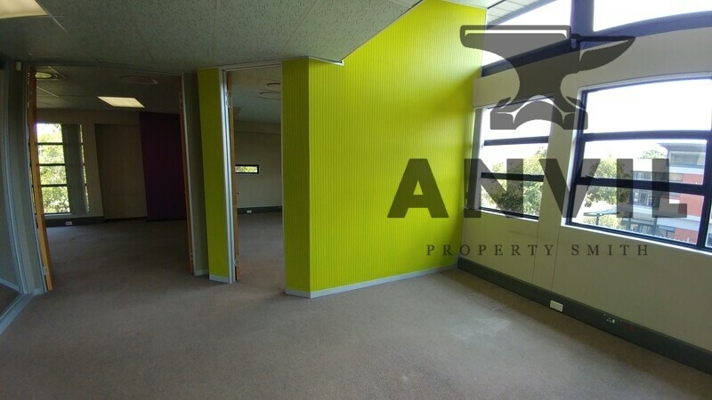 Queens Office Park - FF West Facing property image 5