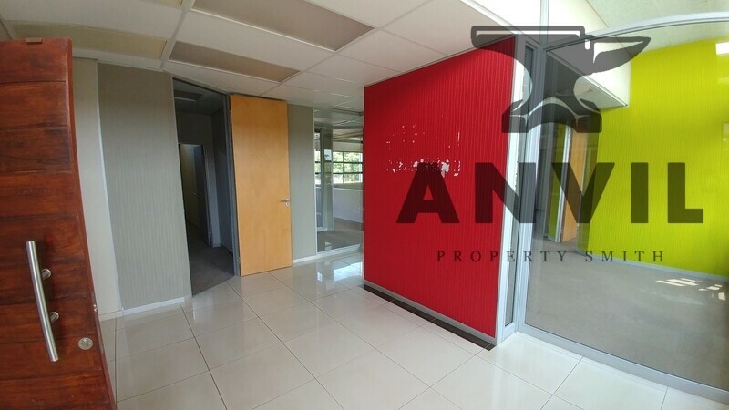 Queens Office Park - FF West Facing property image 8