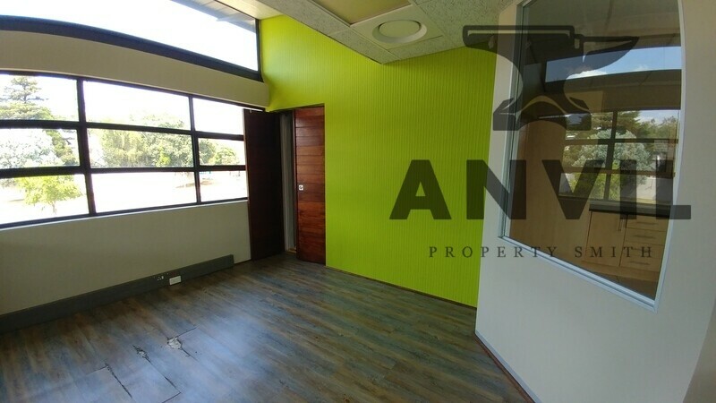 Queens Office Park - FF West Facing property image 23