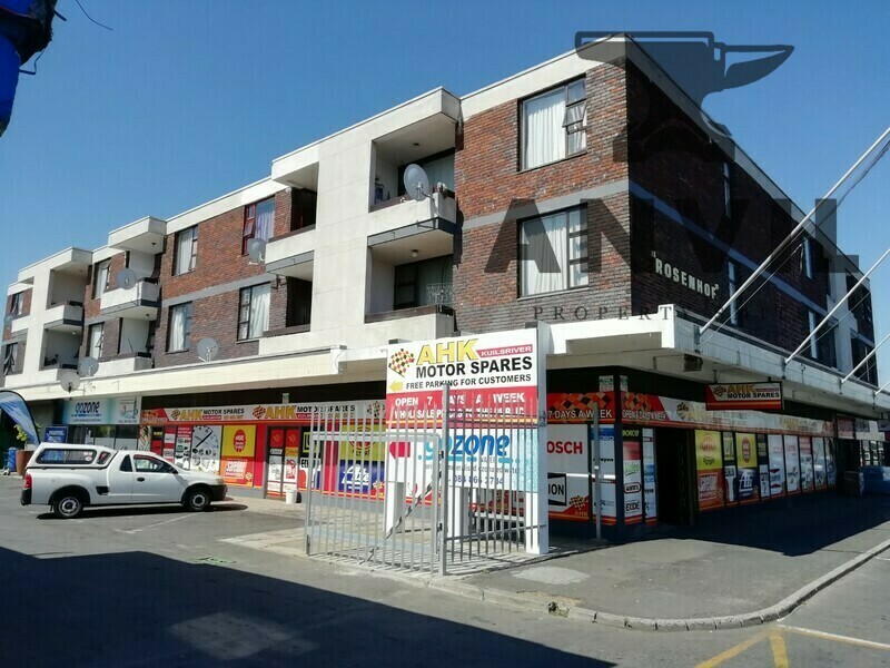 47 Van Riebeeck Rd, Kuils River - 47 Van Riebeeck Rd, Kuils River property image 11