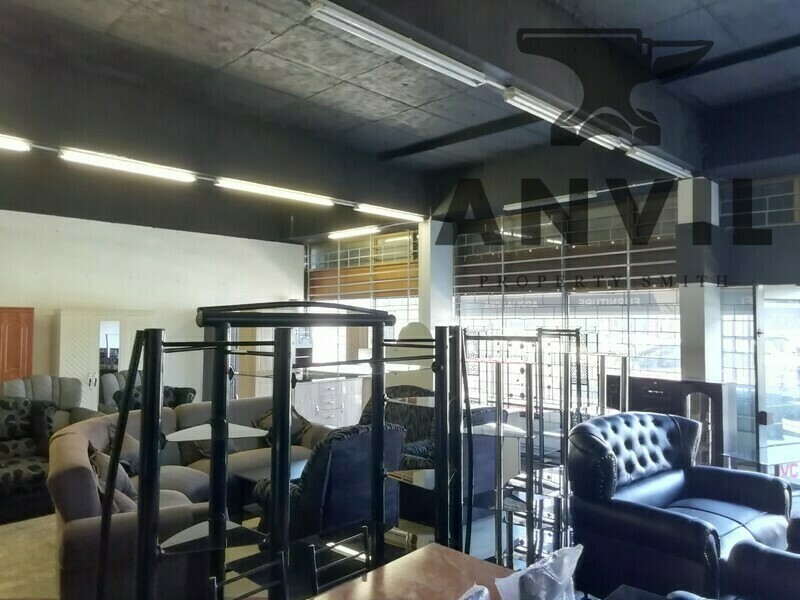 47 Van Riebeeck Rd, Kuils River - 47 Van Riebeeck Rd, Kuils River property image 3