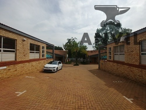 ERF 889, 64 Hill Street, Ferndale, Randburg - Unit 6 property image 4 ERF 889, 64 Hill Street, Ferndale, Randburg - Unit 6 property image 4