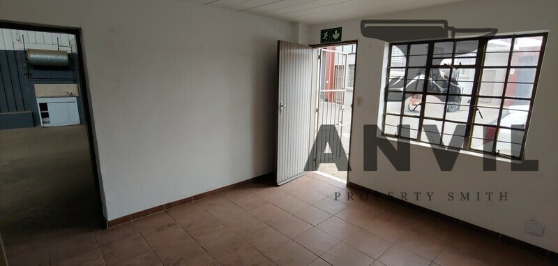 Reliance Centre, City Deep, Johannesburg South - Unit 19 - 350sqm property image 5