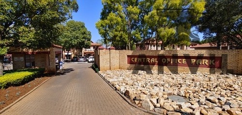 Central Office Park - Building 12 Unit 32, 125 smq property image 17