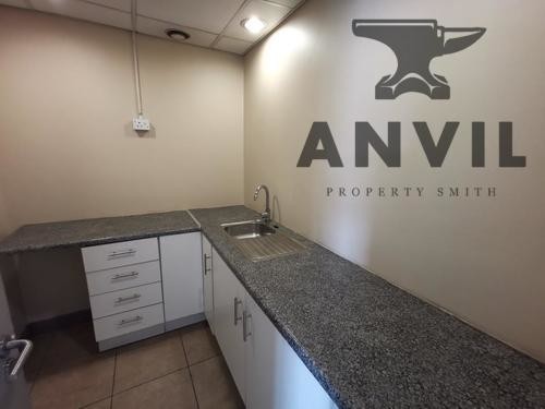 6 Chloor Road - Massive Warehouse property image 8