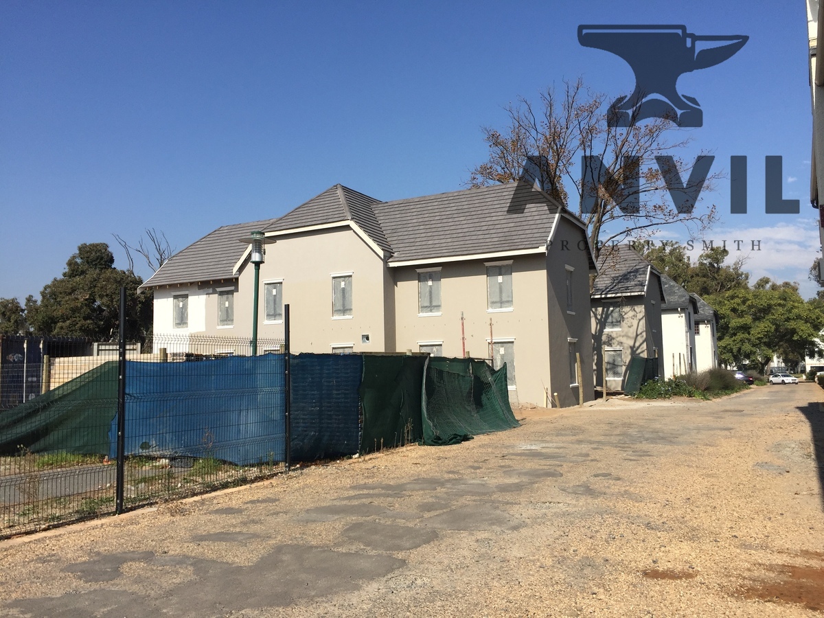 Office to let Skyfall, De Beers Avenue, Paardevlei Somerset West