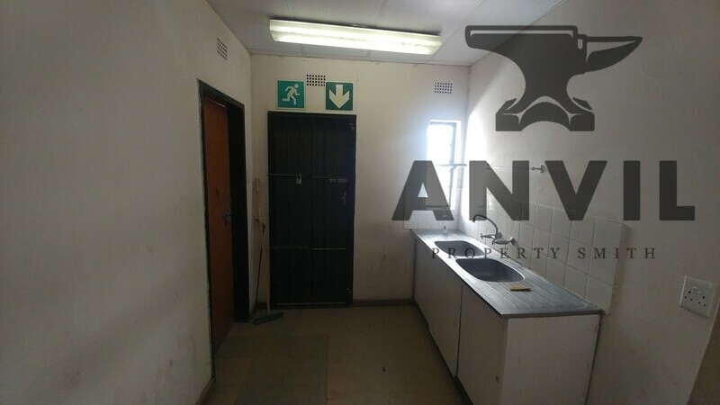 1349 Spyker Crescent - Warehouse for Sale property image 4 1349 Spyker Crescent - Warehouse for Sale property image 4