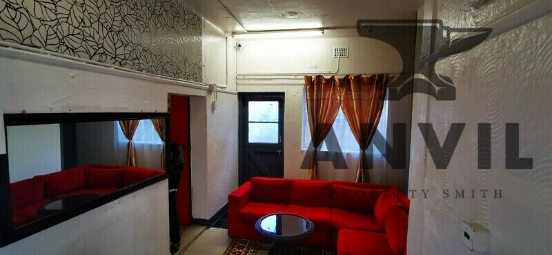 168 Voortrekker Rd, Goodwood Estate, Cape Town - 168 Voortrekker Rd, Goodwood Central property image 2