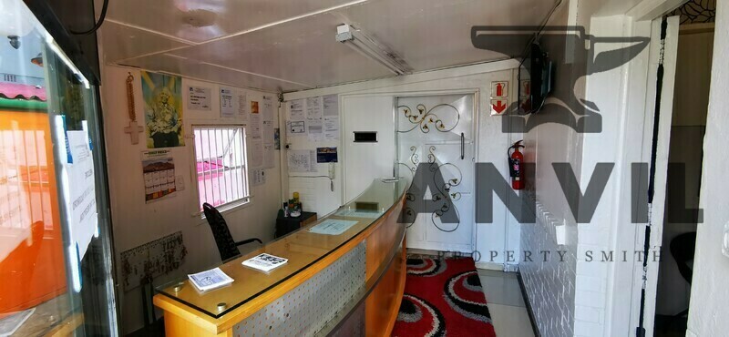 168 Voortrekker Rd, Goodwood Estate, Cape Town - 168 Voortrekker Rd, Goodwood Central property image 3