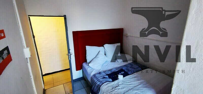 168 Voortrekker Rd, Goodwood Estate, Cape Town - 168 Voortrekker Rd, Goodwood Central property image 6