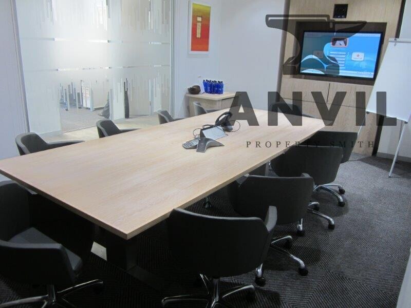 Regus Spaces, Atrium on 5th property image 12