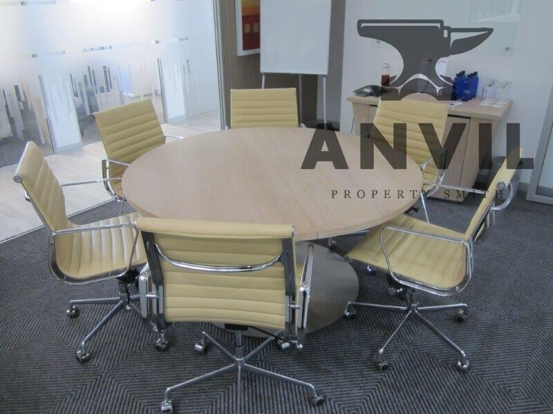 Regus Spaces, Atrium on 5th property image 16