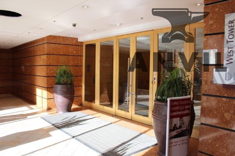 Regus Nelson Mandela Square, Sandton - 1 Person Office  property image 4