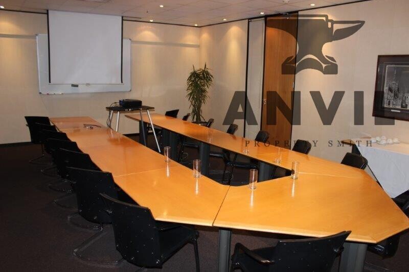 Regus Nelson Mandela Square, Sandton - 1 Person Office  property image 7