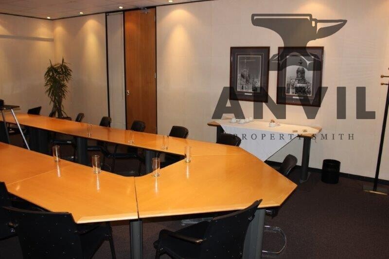 Regus Nelson Mandela Square, Sandton - 1 Person Office  property image 9