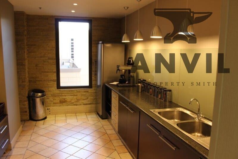 Regus Nelson Mandela Square, Sandton - 1 Person Office  property image 10