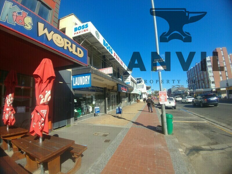 Mount Curtis, 307 Main Road, Sea Point - Unit 1 - First Floor property image 8