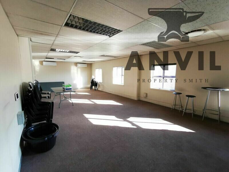 18 Lakeview Cres - Unit 1 property image 2