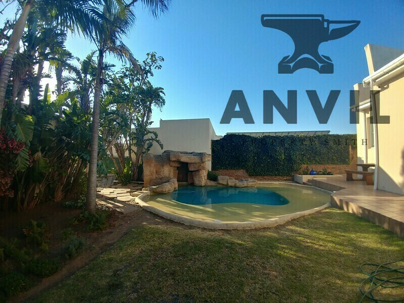 15 Mangold Street, Newton Park, Port Elizabeth - Building 2 property image 11