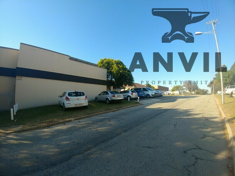 15 Mangold Street, Newton Park, Port Elizabeth - Building 2 property image 12