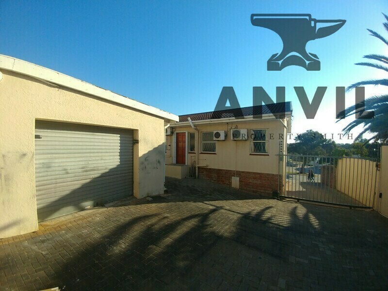 15 Mangold Street, Newton Park, Port Elizabeth - Building 2 property image 5