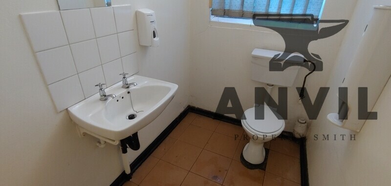 16 Ruven Road, Benrose, Johannesburg - Entire Warehouse - 833sqm property image 39