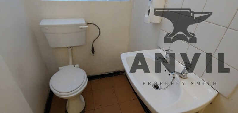 16 Ruven Road, Benrose, Johannesburg - Entire Warehouse - 833sqm property image 41