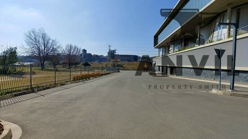 105 Corlett Drive - Creative Counsel - Entire Building to let at 105 Corlett Drive property image 2