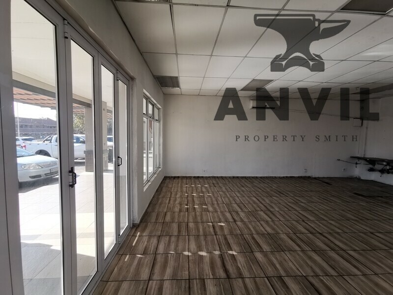 Highlands Shopping Centre, Centurion - Unit next to spar property image 3