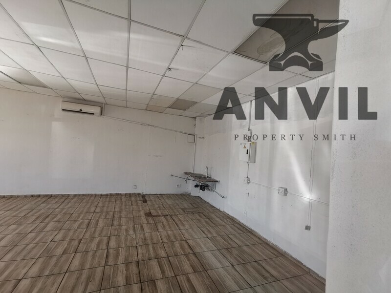 Highlands Shopping Centre, Centurion - Unit next to spar property image 5