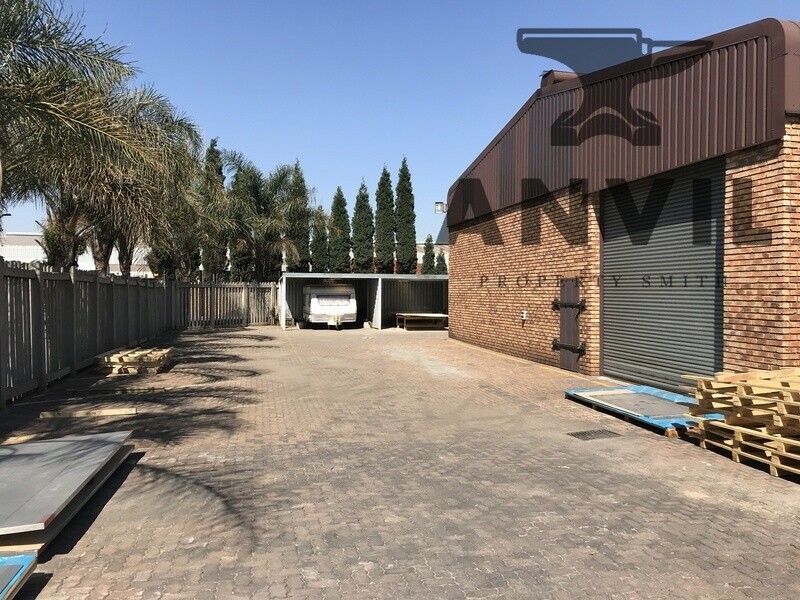 516 Commissioner Street - Building property image 16