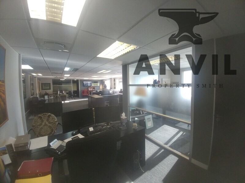 Nautica - The Waterclub, 3 Beach Road - 1st Floor Office property image 10