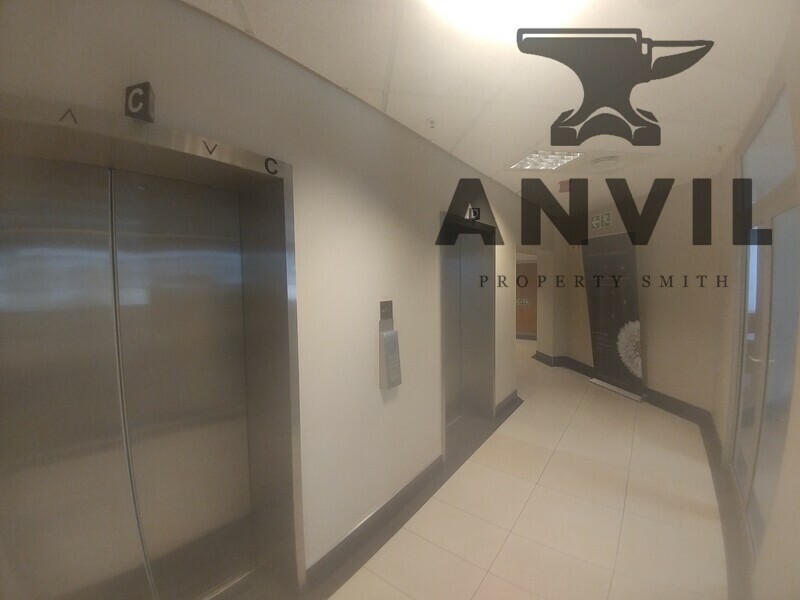 South African Reserve Bank Building - 9th Floor Office property image 3