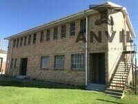 21 Kwaford Rd - Large Workshop space to let -  property image 36