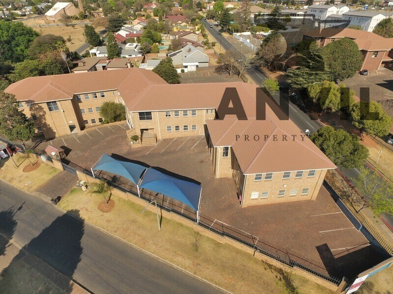 1 Kingfisher street - Standalone premises property image 1