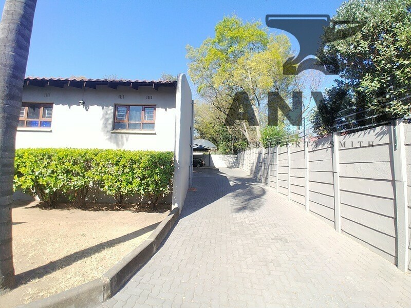 435 Rugby Avenue - Standalone Premises property image 13