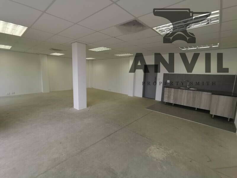 Longlake Edge Logistics Park - Block D unit 2 property image 4