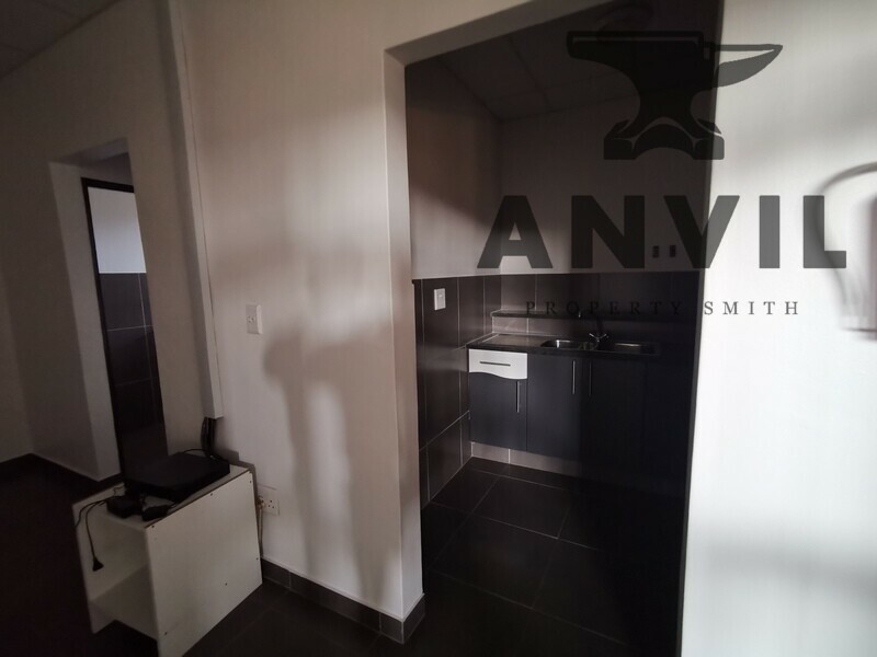 Factory @ N4 Gateway - Unit 7 property image 15