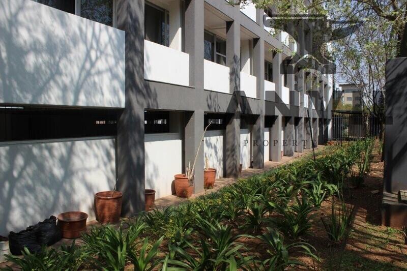 23 Wellington Road, Parktown - 23 Wellington Road - Third Floor Office to Let in Parktown property image 50