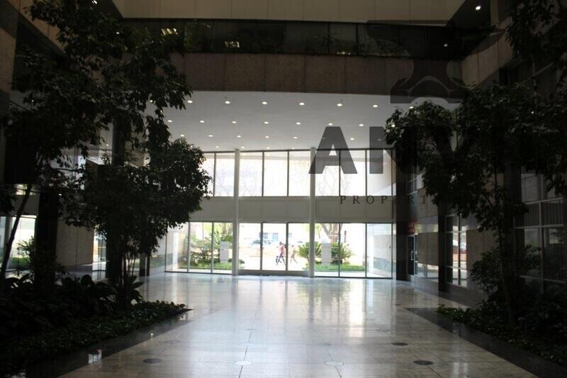 The Mall Offices, Rosebank, Johannesburg - Seventh Floor Office Space Available to Let property image 52