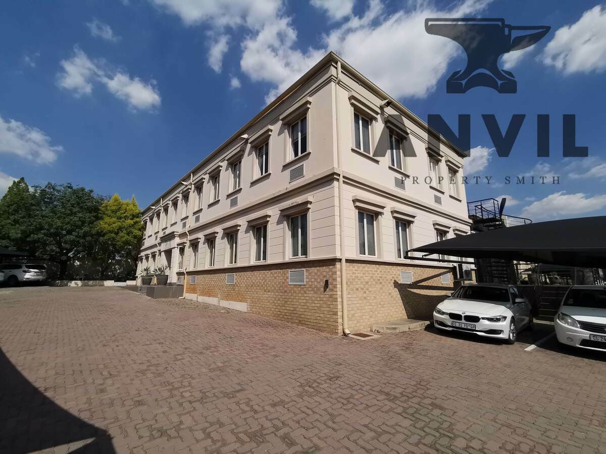 A neat standalone commercial building to let in Linbro Business ParkSandton