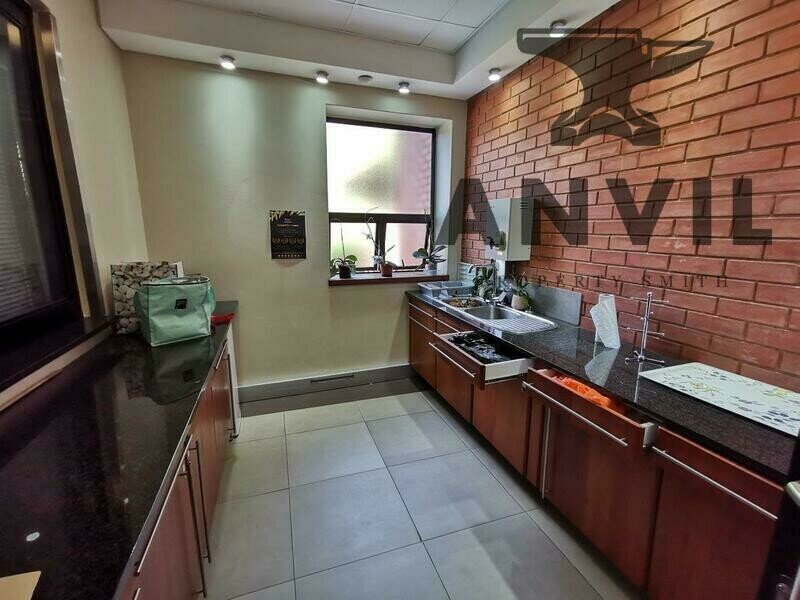 Moore House-Riley Road office park  - FF FLR WEST  property image 6