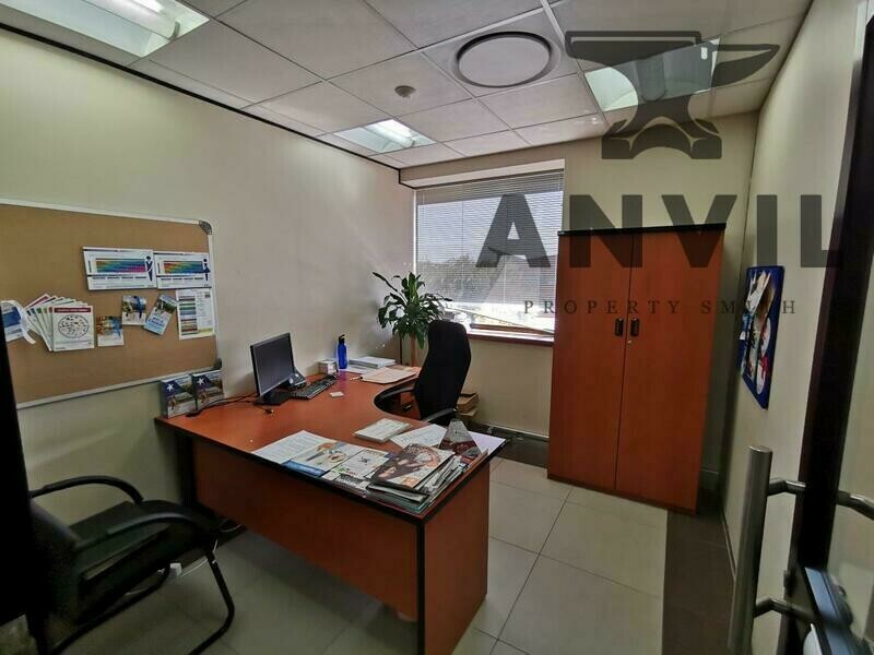 Moore House-Riley Road office park  - FF FLR EAST  property image 5