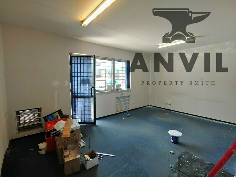 Graphite Park Industrial Park, Strijdom Park - Unit 17 property image 5