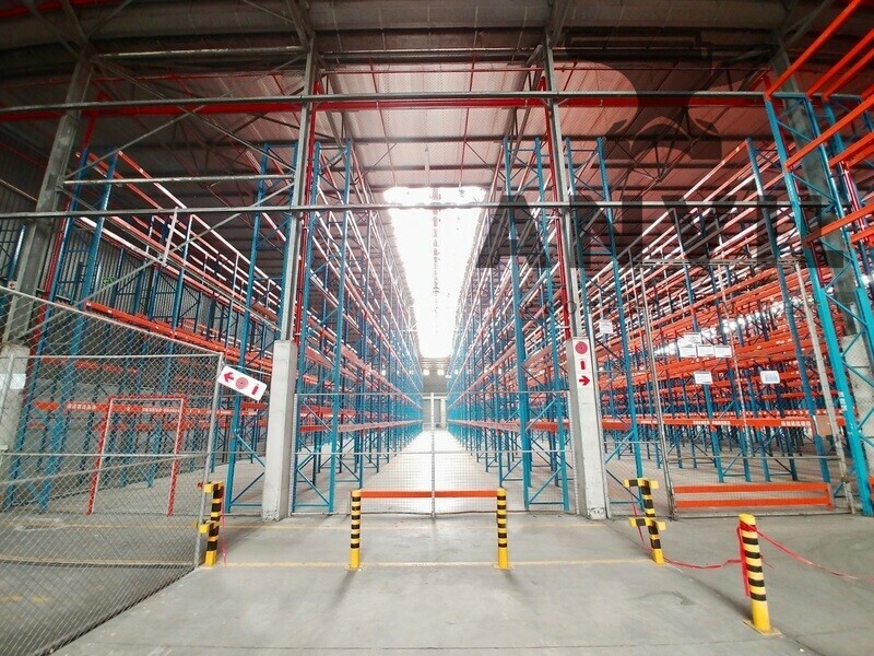 13 Freedom Way - Entire Building property image 4