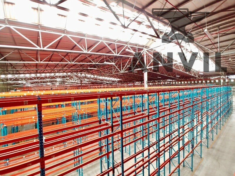 13 Freedom Way - Entire Building property image 6